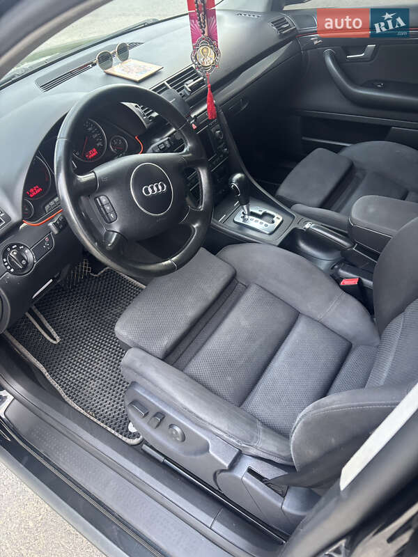 Универсал Audi A4 2004 в Старом Самборе