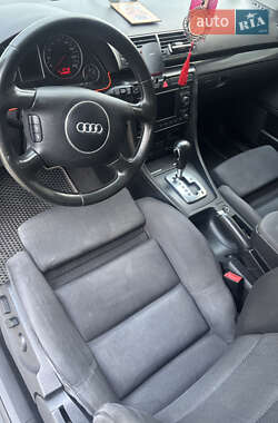 Универсал Audi A4 2004 в Старом Самборе