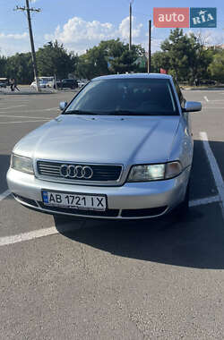 Седан Audi A4 1997 в Ямполі