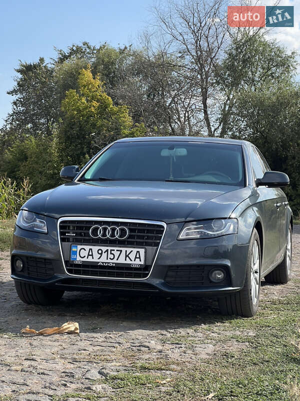 Седан Audi A4 2010 в Чернобае фото 3 Седан Audi A4 2010 в Чернобае