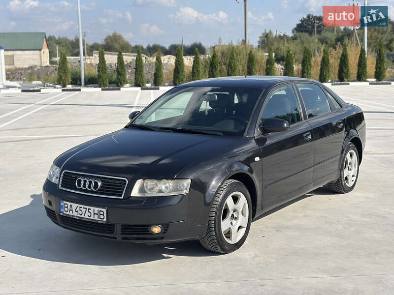 Седан Audi A4 2004 в Звягелі