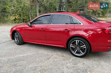 Седан Audi A4 2016 в Днепре