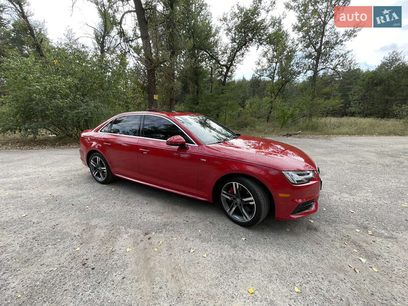 Седан Audi A4 2016 в Днепре