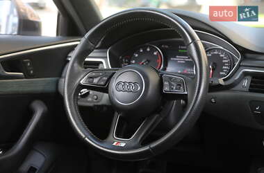Седан Audi A4 2017 в 