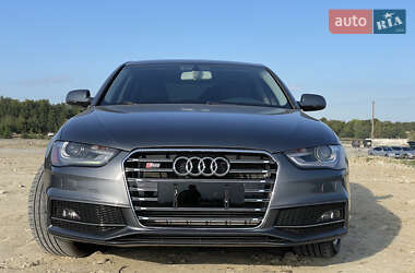 Седан Audi A4 2013 в 
