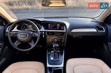 Седан Audi A4 2013 в 