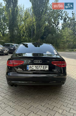 Седан Audi A4 2012 в 