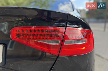 Седан Audi A4 2015 в 