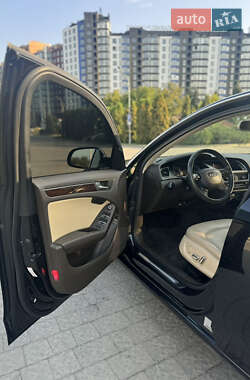 Седан Audi A4 2013 в 