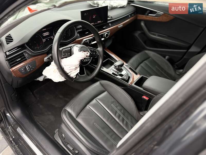 Седан Audi A4 2021 в Львові