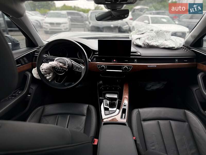Седан Audi A4 2021 в Львові