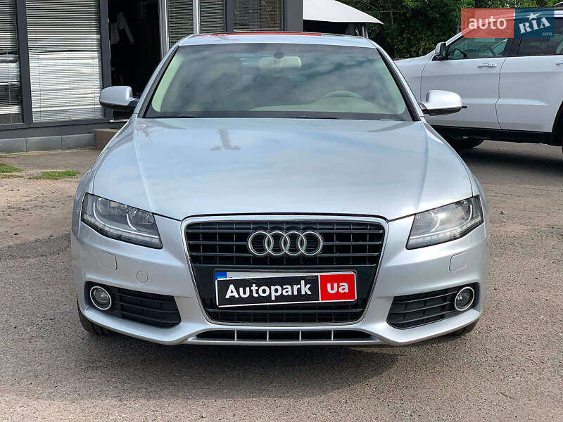 Седан Audi A4 2012 в Виннице