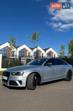 Седан Audi A4 2015 в 