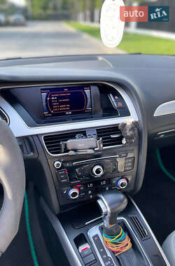 Седан Audi A4 2015 в 