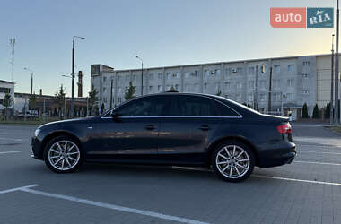 Седан Audi A4 2013 в 