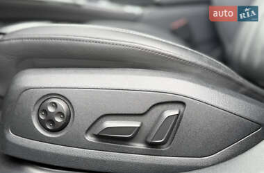 Седан Audi A4 2023 в 