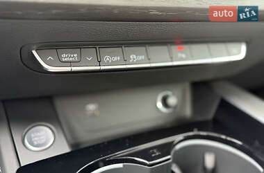 Седан Audi A4 2023 в 