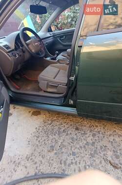 Седан Audi A4 2002 в 