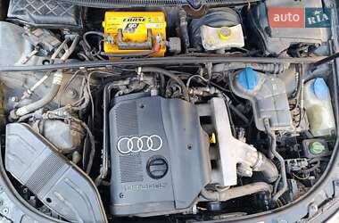Седан Audi A4 2002 в 