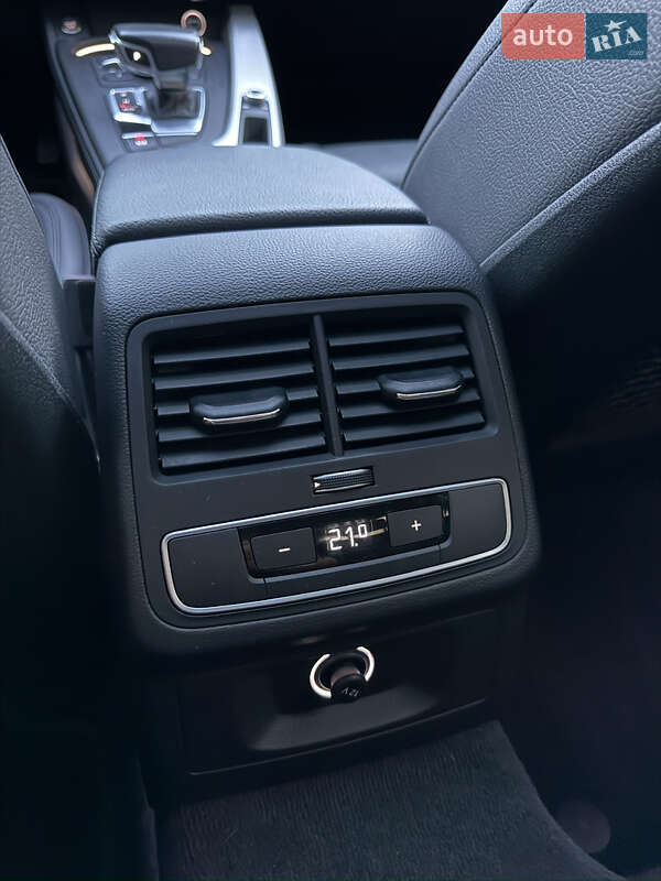 Седан Audi A4 2015 в Одессе