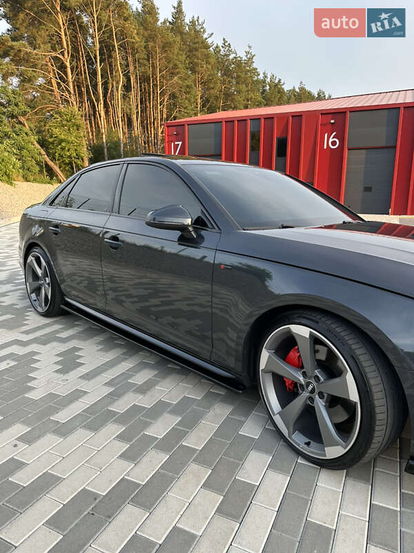 Седан Audi A4 2017 в Львове