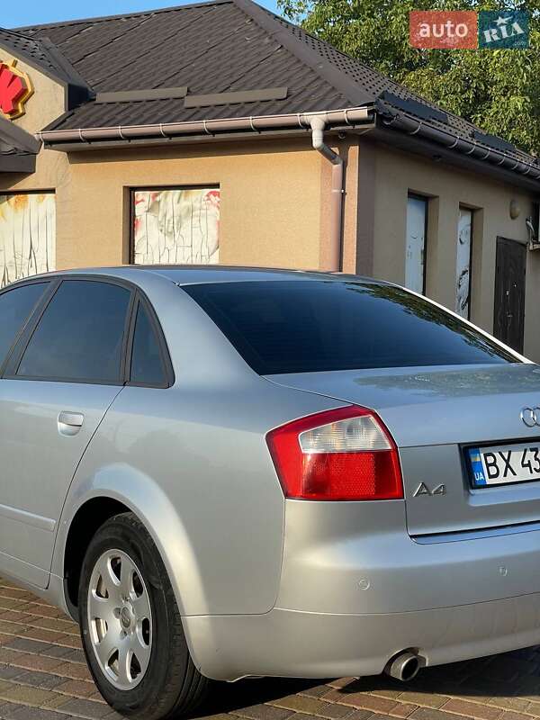 Седан Audi A4 2003 в Шепетівці