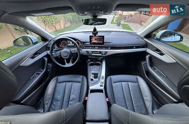 Седан Audi A4 2017 в 