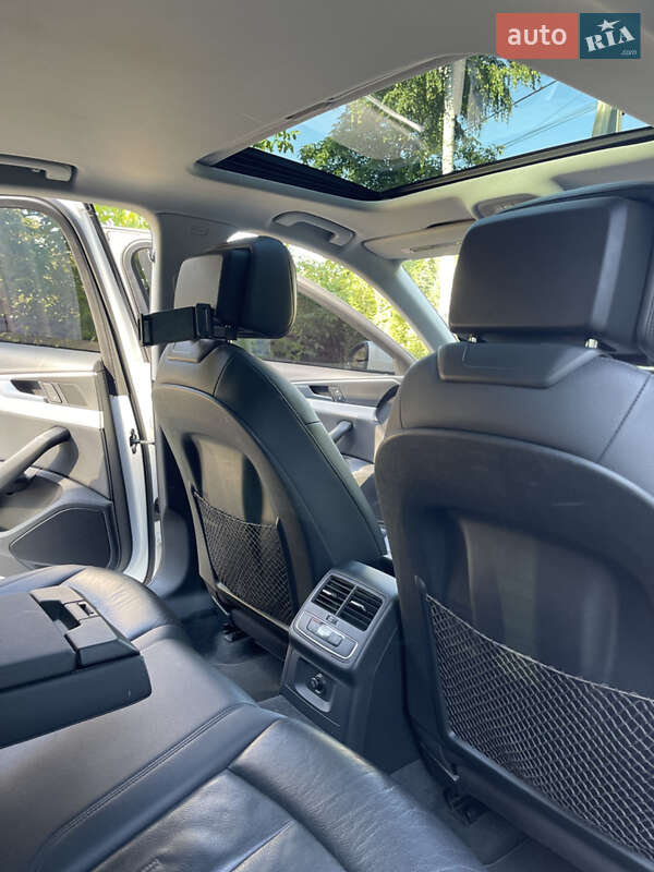 Седан Audi A4 2015 в Ірпені