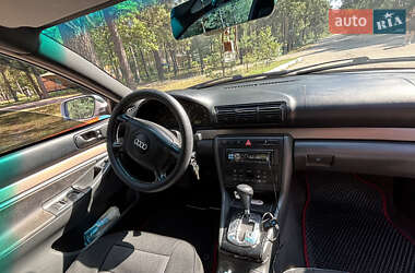 Седан Audi A4 1999 в 