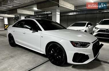 Седан Audi A4 2020 в 