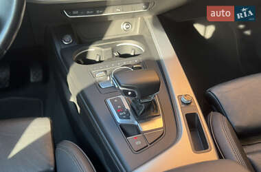 Седан Audi A4 2016 в 