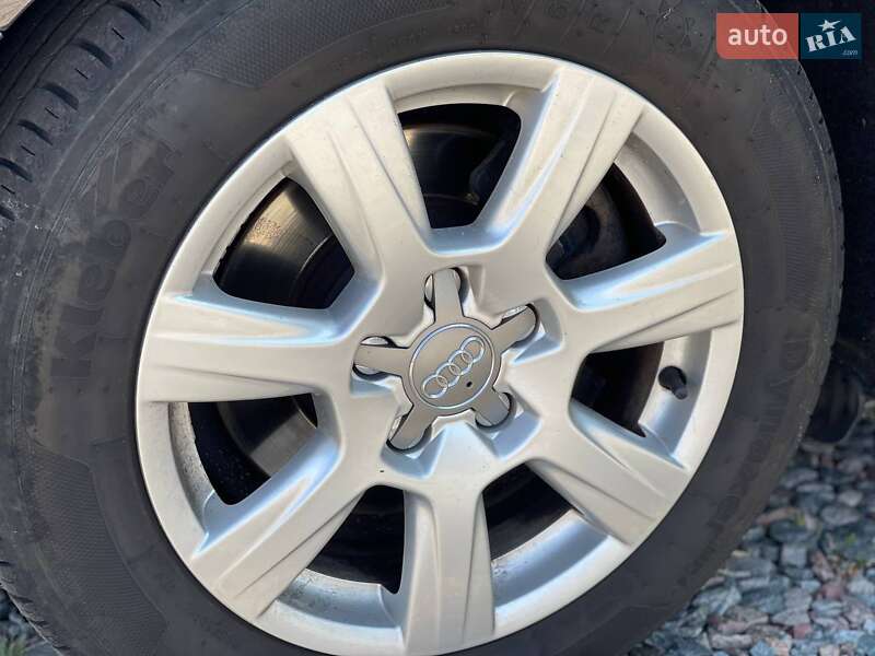 Универсал Audi A4 2009 в Киеве