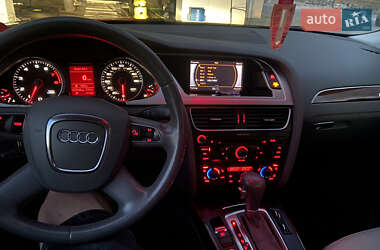 Седан Audi A4 2012 в 