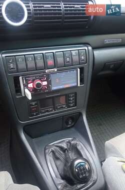 Седан Audi A4 1996 в 