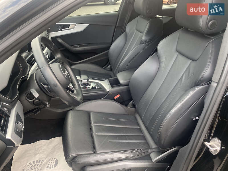 Седан Audi A4 2019 в Луцке