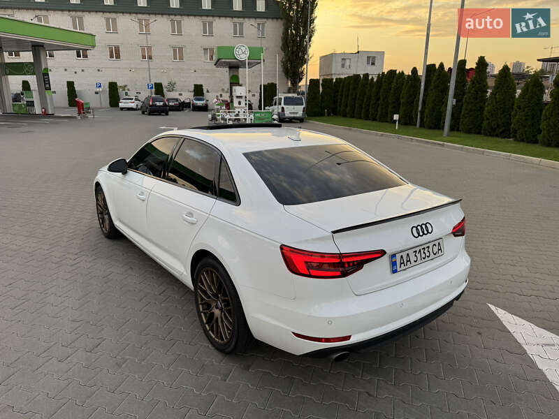 Седан Audi A4 2016 в Киеве