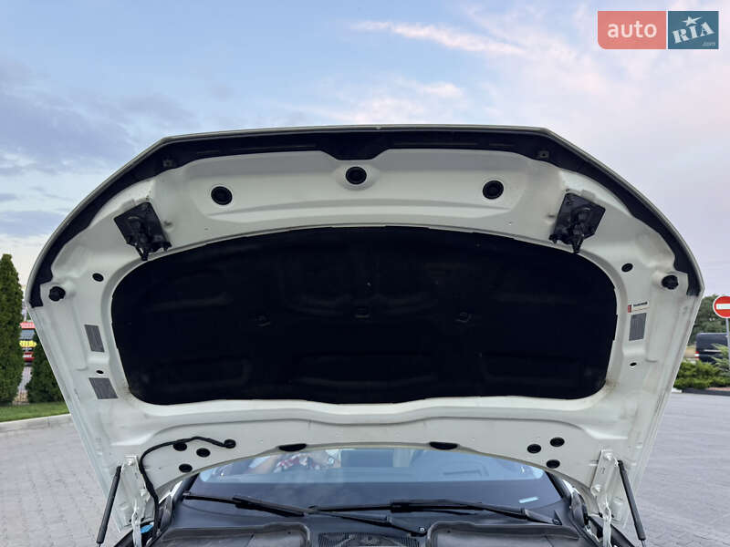 Седан Audi A4 2016 в Киеве