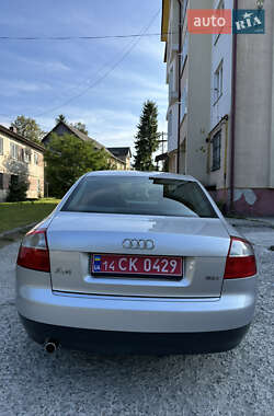 Седан Audi A4 2001 в 