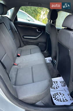 Седан Audi A4 2001 в 
