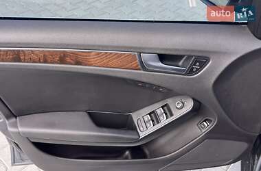 Седан Audi A4 2012 в 