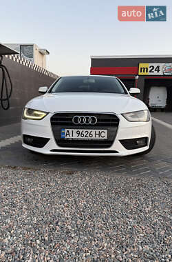 Седан Audi A4 2012 в 