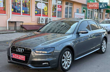 Седан Audi A4 2015 в Каменец-Подольском