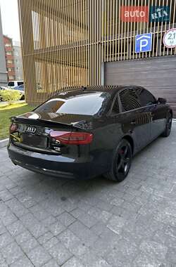 Седан Audi A4 2013 в 