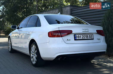 Седан Audi A4 2012 в 