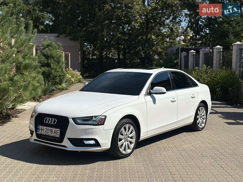 Седан Audi A4 2012 в Одессе