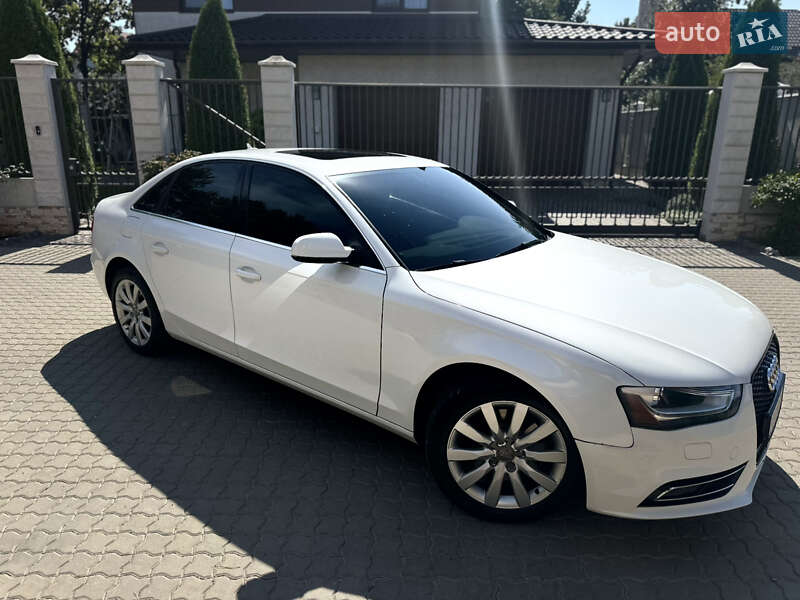 Седан Audi A4 2012 в Одессе
