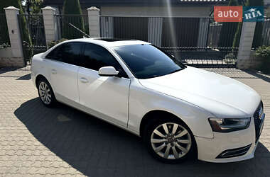 Седан Audi A4 2012 в 