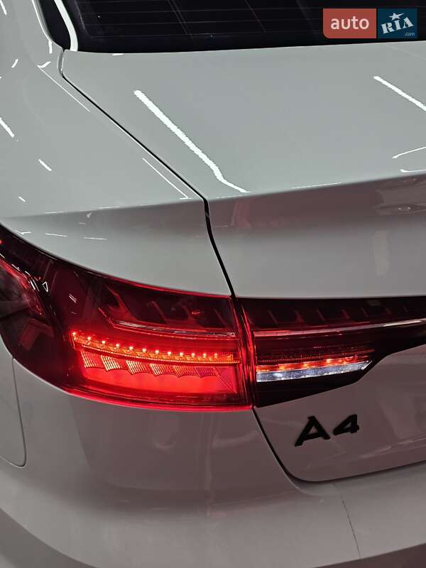 Седан Audi A4 2020 в Києві