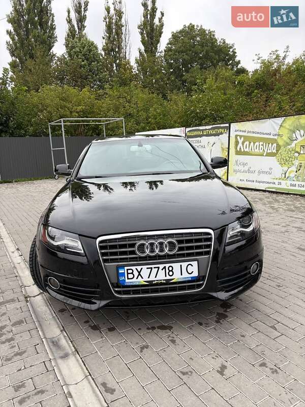 Седан Audi A4 2012 в Каменец-Подольском