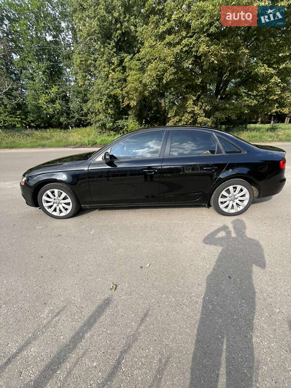 Седан Audi A4 2013 в Сумах